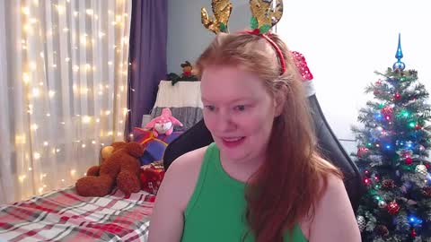 Snapshot of lady_inari chatting on December 29, 11:29 pm Angelika online show from December 29, 11:29 pm