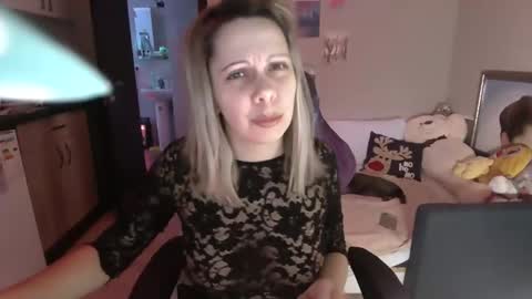 lady_smile69 online show from February 16, 5:04 am