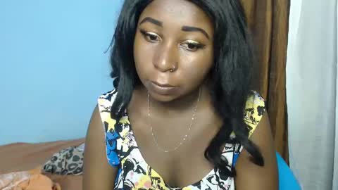 Snapshot of lady_twerky chatting on January 26, 10:34 am Maya online show from January 26, 10:34 am