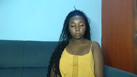 Snapshot of lady_twerky chatting on December 11, 11:51 am Maya online show from December 11, 11:51 am