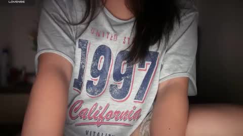 Aria online show from October 10, 1:39 pm