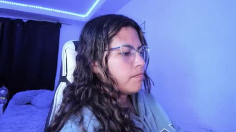  Lady  online show from March 17, 1:10 am