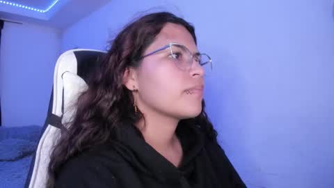 Snapshot of ladybrown_16 chatting on September 21, 4:27 am Lady online show from September 21, 4:27 am