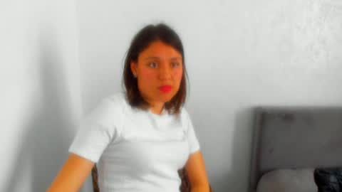 ladyclewinter online show from May 13, 6:23 am