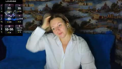 ladylucky_ online show from November 10, 2:25 am