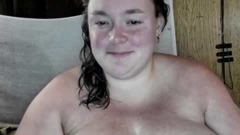 LadyLynn13 online show from December 15, 10:39 pm