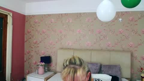 ladymariahx online show from February 24, 1:46 am