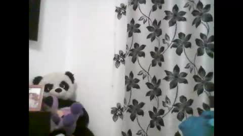 ladyvybe online show from April 3, 5:25 am