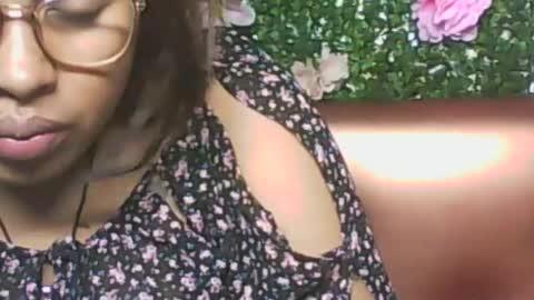 LadyXSnakes online show from October 22, 11:12 am