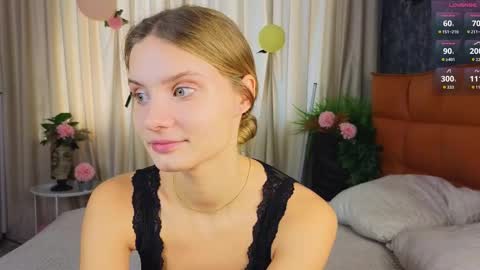 Lilia online show from October 2, 7:07 am