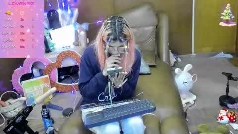 Skinnygirl online show from October 19, 2:16 am