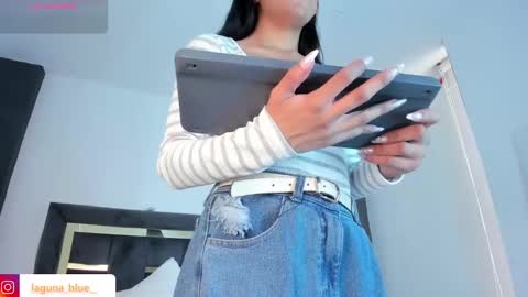Laguna Blue online show from January 28, 11:49 am