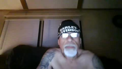 laidbackluxury online show from May 13, 2:32 am