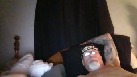 laidbackluxury online show from May 14, 2:43 am