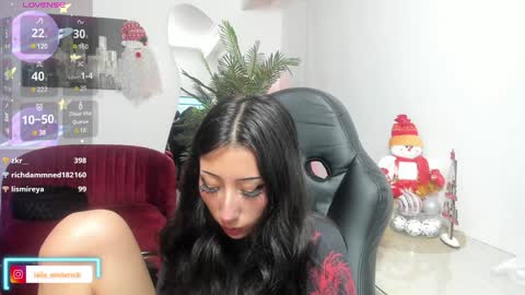 Snapshot of laila_angel chatting on December 8, 7:54 pm laila_angel online show from December 8, 7:54 pm