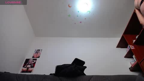 Snapshot of laila_laly chatting on February 17, 2:38 pm Leila Laly online show from February 17, 2:38 pm