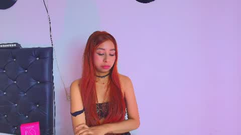 Laila  lyyz online show from July 25, 6:50 pm