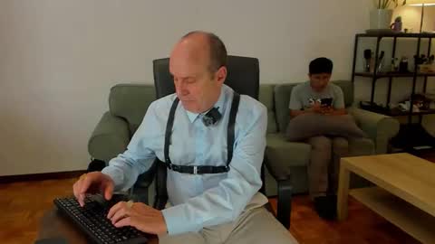 Snapshot of lajose52 chatting on October 17, 7:51 pm lajose52 online show from October 17, 7:51 pm