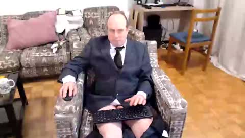 Snapshot of lajose52 chatting on February 6, 10:32 pm lajose52 online show from February 6, 10:32 pm