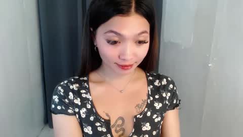 lala_lany online show from April 14, 9:23 am