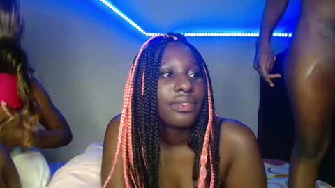 Lalisa online show from April 17, 11:07 pm