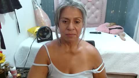 lalisha online show from February 5, 1:31 am