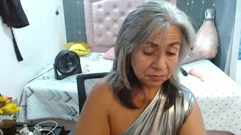 lalisha online show from April 4, 1:23 am