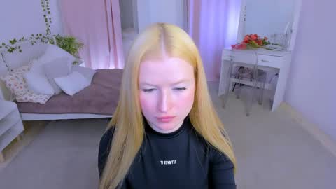 Laly online show from March 31, 11:21 am