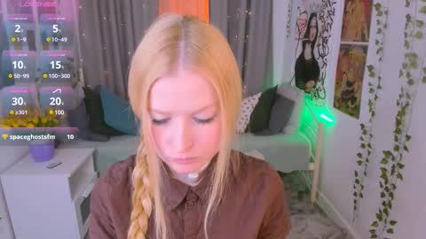 Laly online show from February 12, 5:16 pm