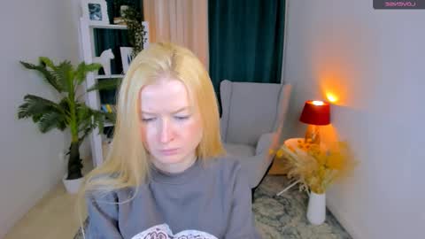 Laly online show from March 18, 11:49 am