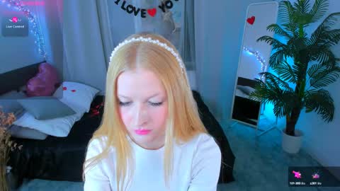 Laly online show from February 16, 4:32 pm