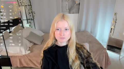 Laly online show from June 14, 6:48 am