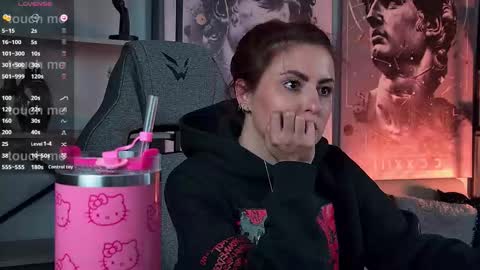 just call me Lana  and her security online show from October 3, 11:07 am