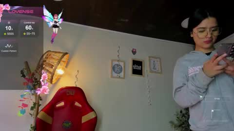 Snapshot of lana_dreams_ chatting on September 15, 12:17 pm Lana online show from September 15, 12:17 pm