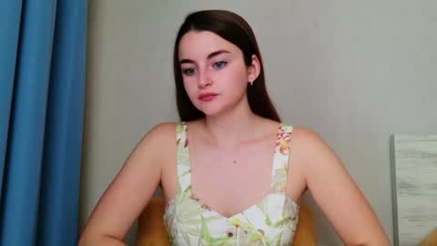 lana_gl online show from June 5, 6:52 am