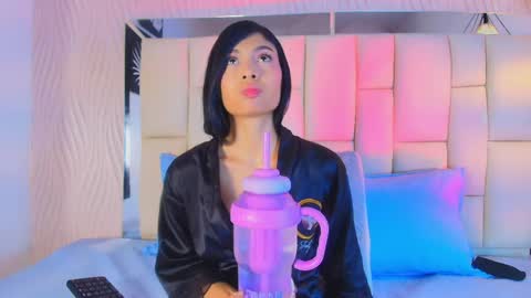 Vanessa  online show from June 5, 12:10 pm