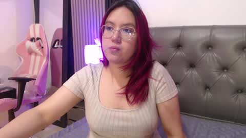 lana_sweett2 online show from May 7, 5:14 am