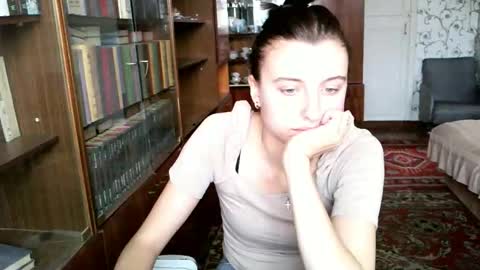 Lana online show from November 5, 8:05 am