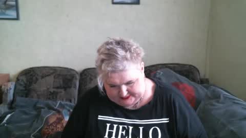 lanacat555 online show from March 3, 1:12 pm