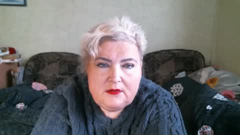 lanacat555 online show from December 16, 9:04 am