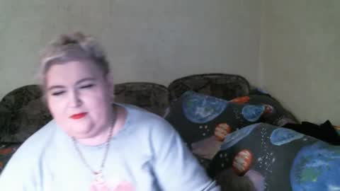 lanacat555 online show from April 18, 7:07 pm