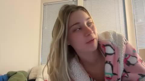 lanademira online show from March 23, 7:08 pm