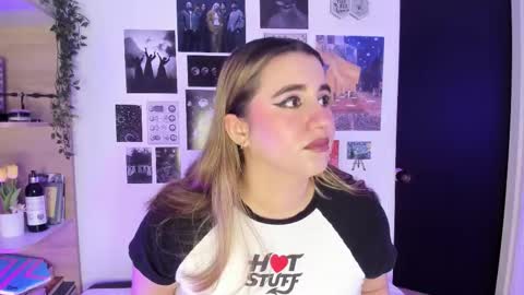 lanaherondale_ online show from October 6, 9:21 pm