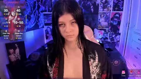 LanaKyutt666 online show from April 19, 7:27 pm