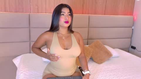 Lana online show from October 6, 7:20 pm