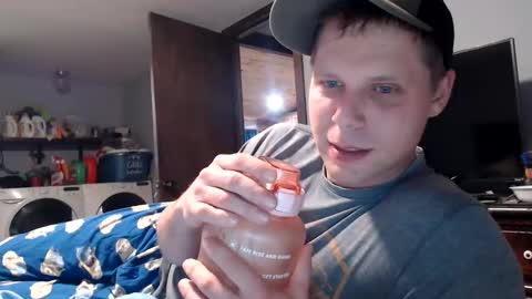 Lance online show from December 22, 1:12 am