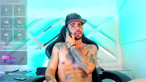 Lancelot Benwick online show from February 21, 9:29 pm