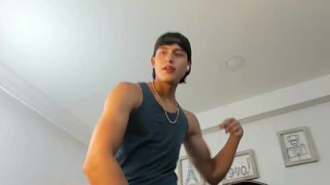 landercruz online show from October 30, 4:35 am