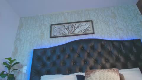 landercruz online show from November 30, 9:22 pm