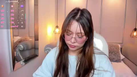 Lanna online show from October 17, 11:58 am